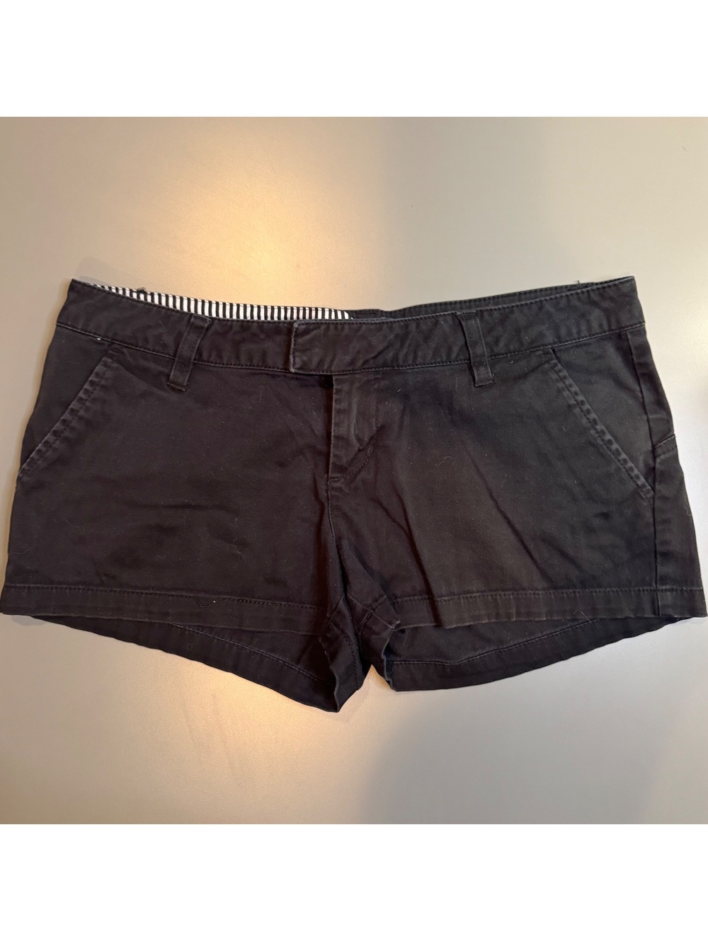 Volcom Women's Black Cotton Casual Shorts Size 5